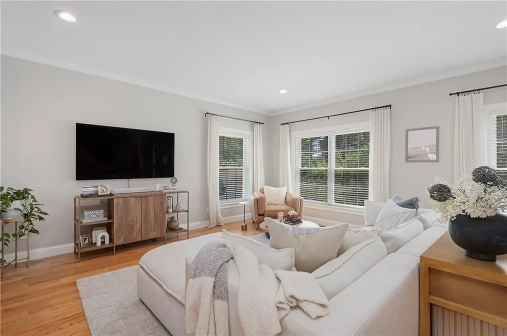 105 Hunting Hill Drive Cumberland RI 02864