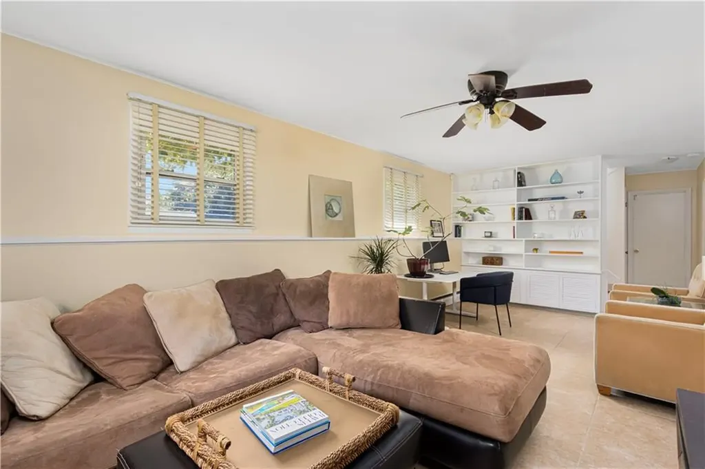 141 Redwood Road Portsmouth RI 02871
