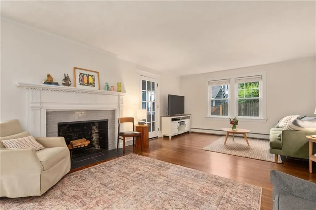 1467 Pawtucket Avenue East Providence RI 02916