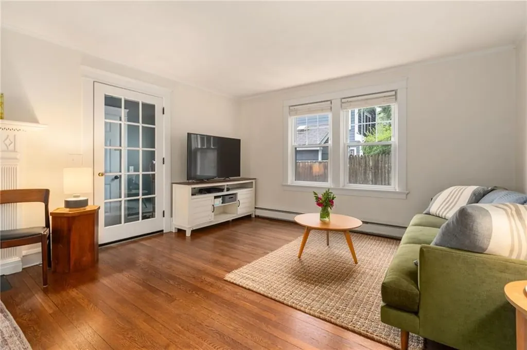 1467 Pawtucket Avenue East Providence RI 02916