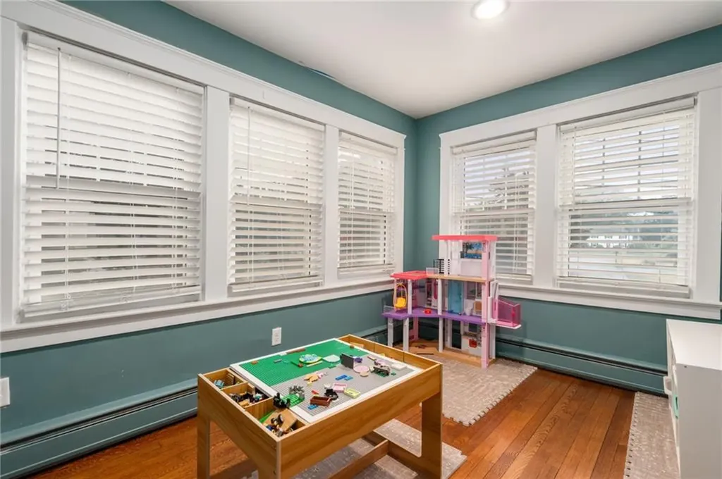 1467 Pawtucket Avenue East Providence RI 02916