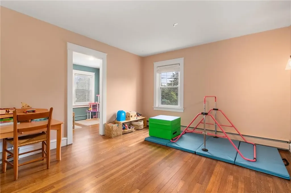 1467 Pawtucket Avenue East Providence RI 02916