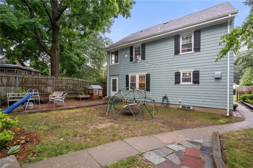 1467 Pawtucket Avenue East Providence RI 02916