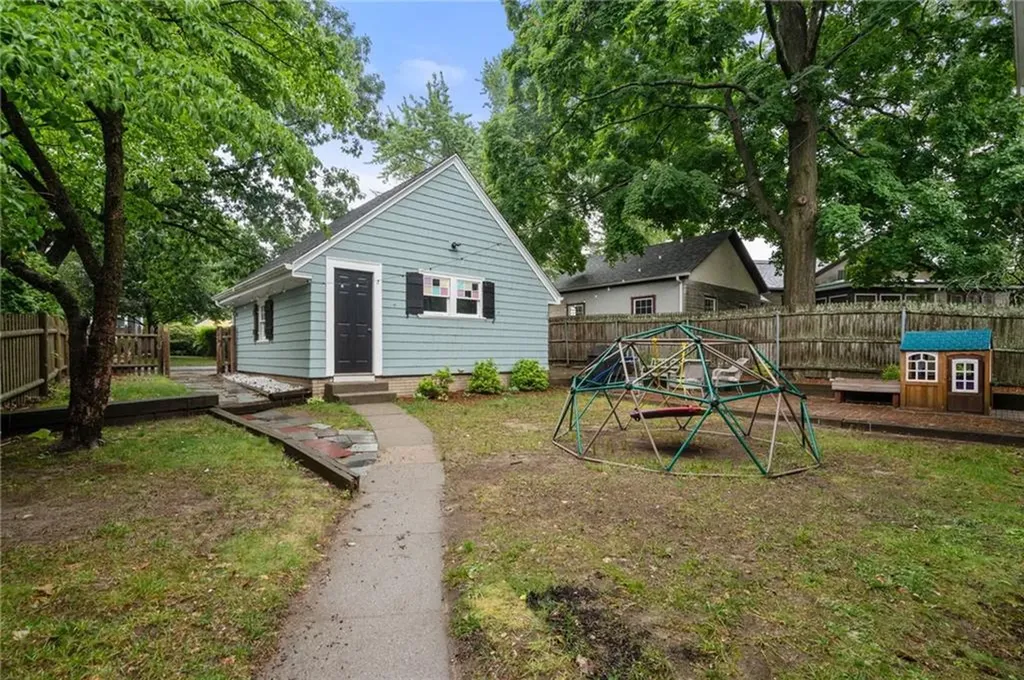 1467 Pawtucket Avenue East Providence RI 02916