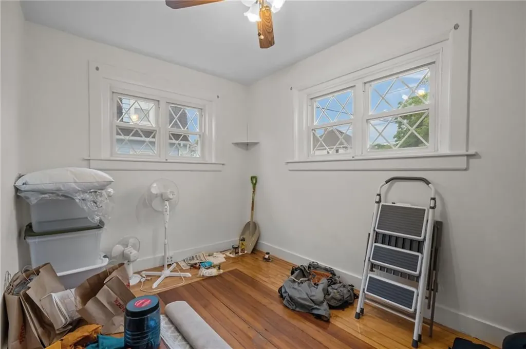 49 Arnold Street East Providence RI 02915