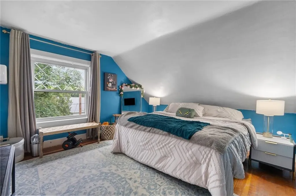49 Arnold Street East Providence RI 02915