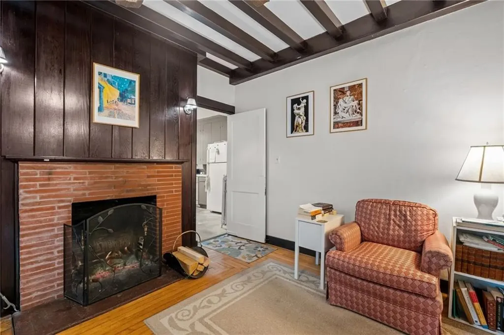 49 Arnold Street East Providence RI 02915