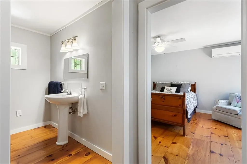 25 Forest Glen Drive Hopkinton RI 02832