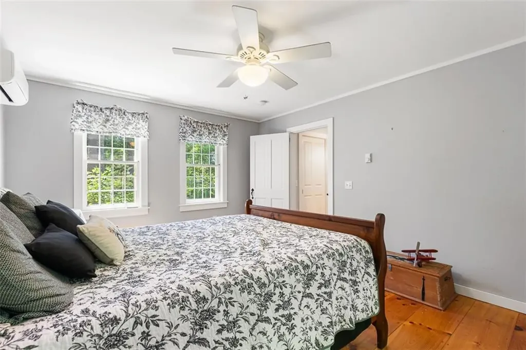 25 Forest Glen Drive Hopkinton RI 02832