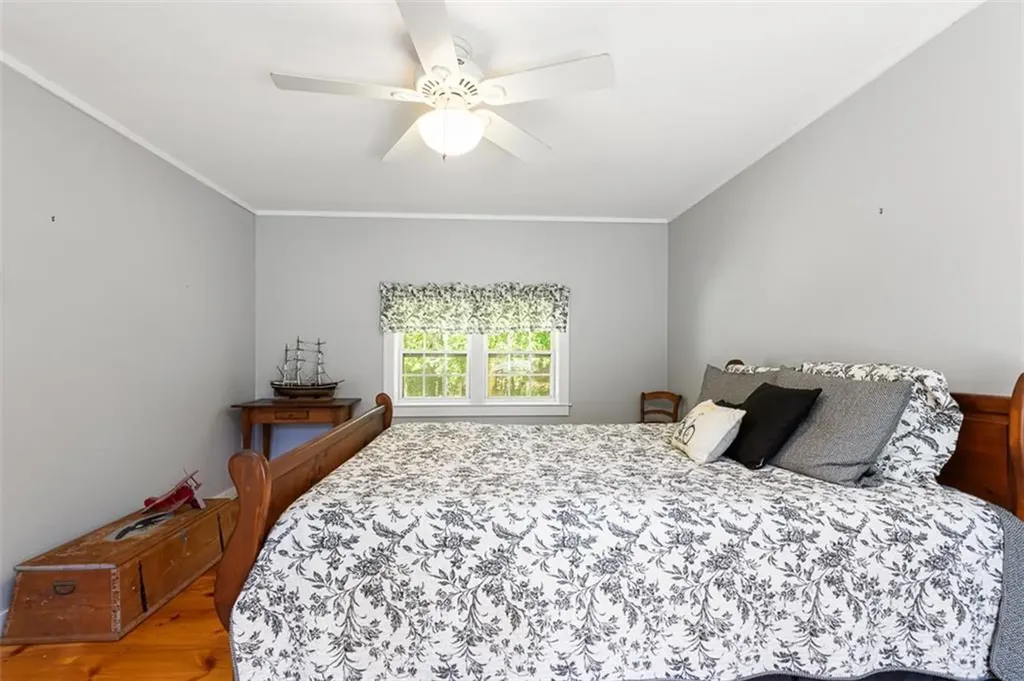 25 Forest Glen Drive Hopkinton RI 02832