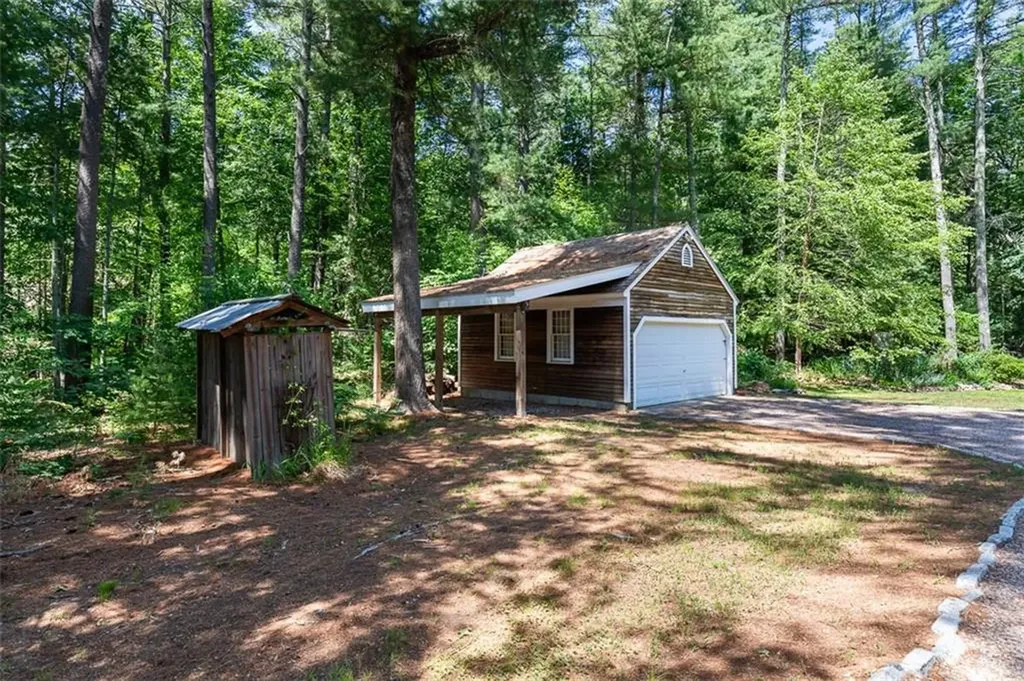 25 Forest Glen Drive Hopkinton RI 02832