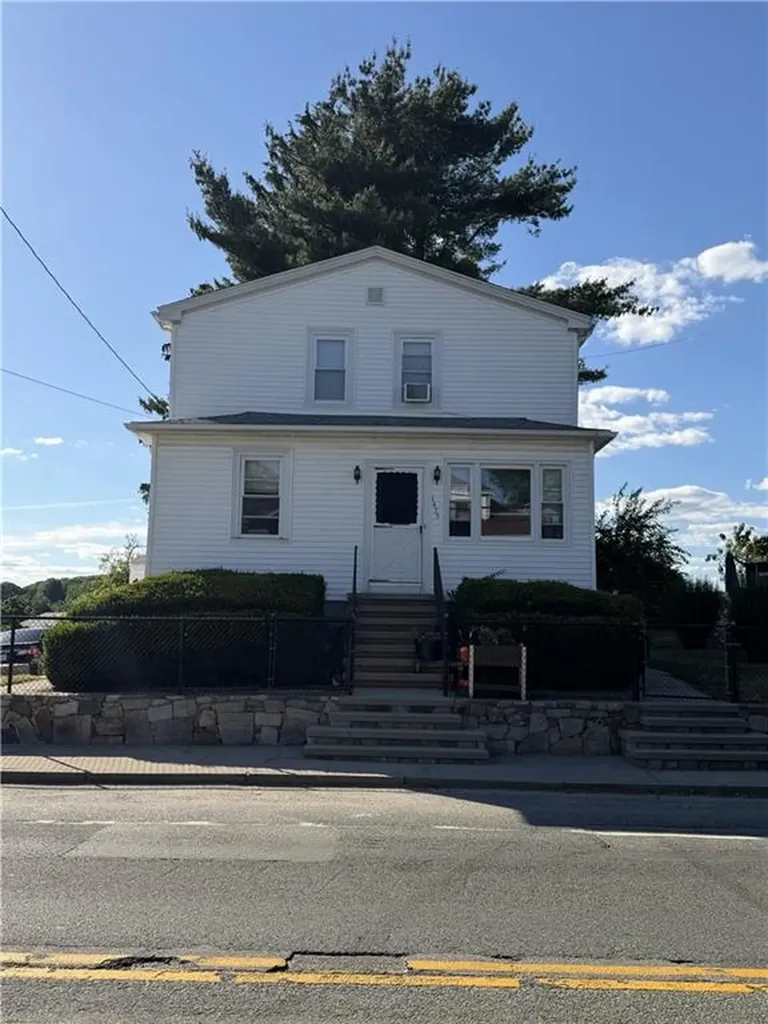 1475 Plainfield Pike Johnston RI 02919