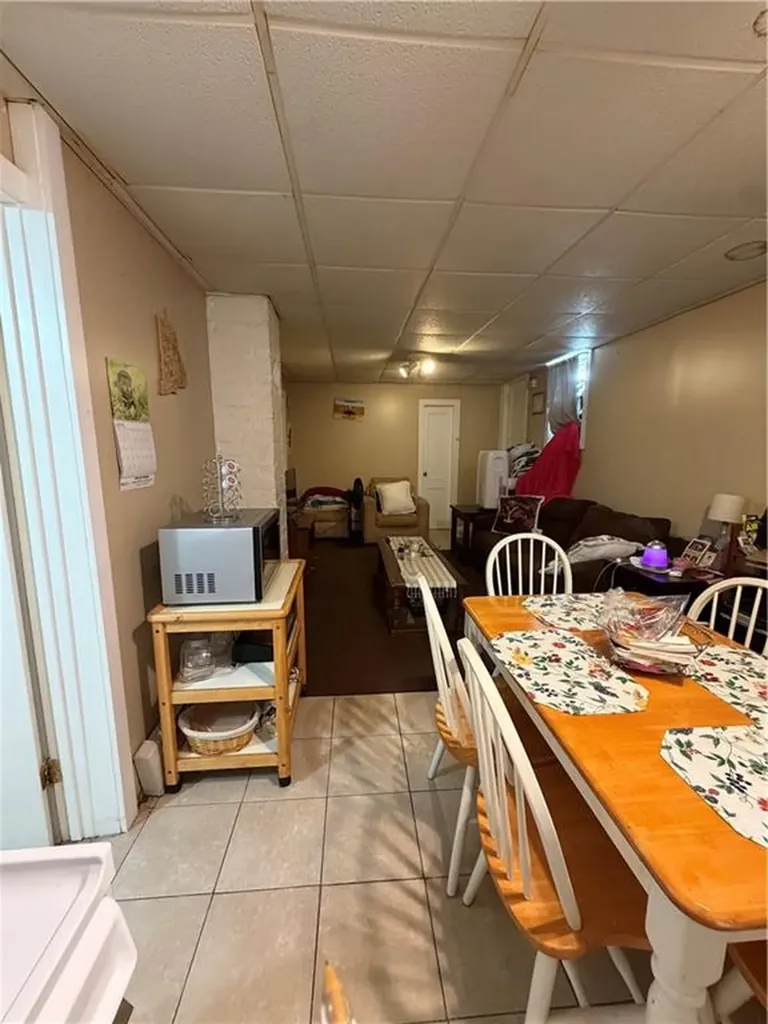 1475 Plainfield Pike Johnston RI 02919