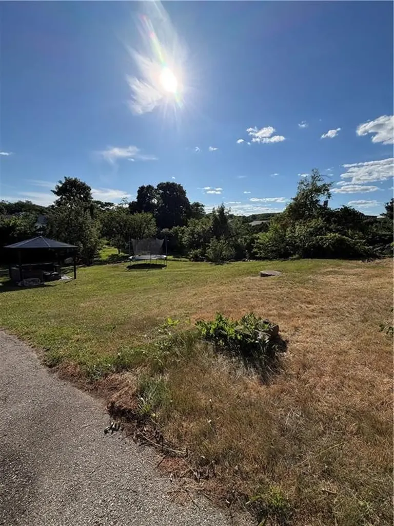 1475 Plainfield Pike Johnston RI 02919