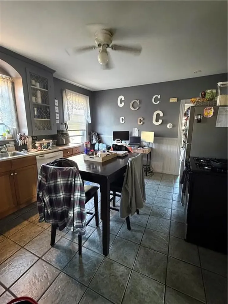 1475 Plainfield Pike Johnston RI 02919