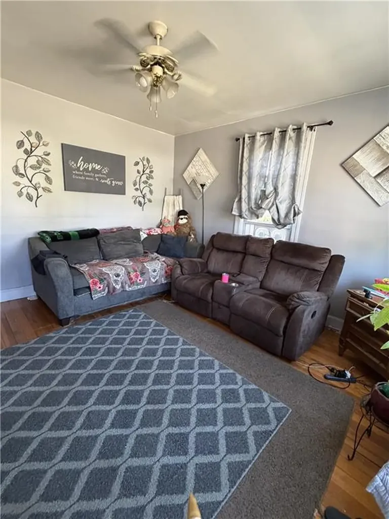 1475 Plainfield Pike Johnston RI 02919