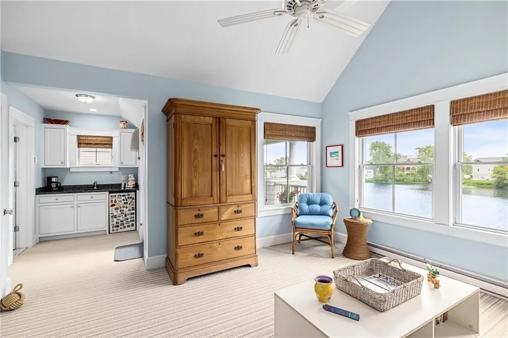 19 Teal Drive South Kingstown RI 02879