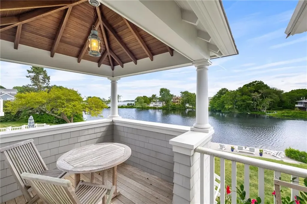 19 Teal Drive South Kingstown RI 02879