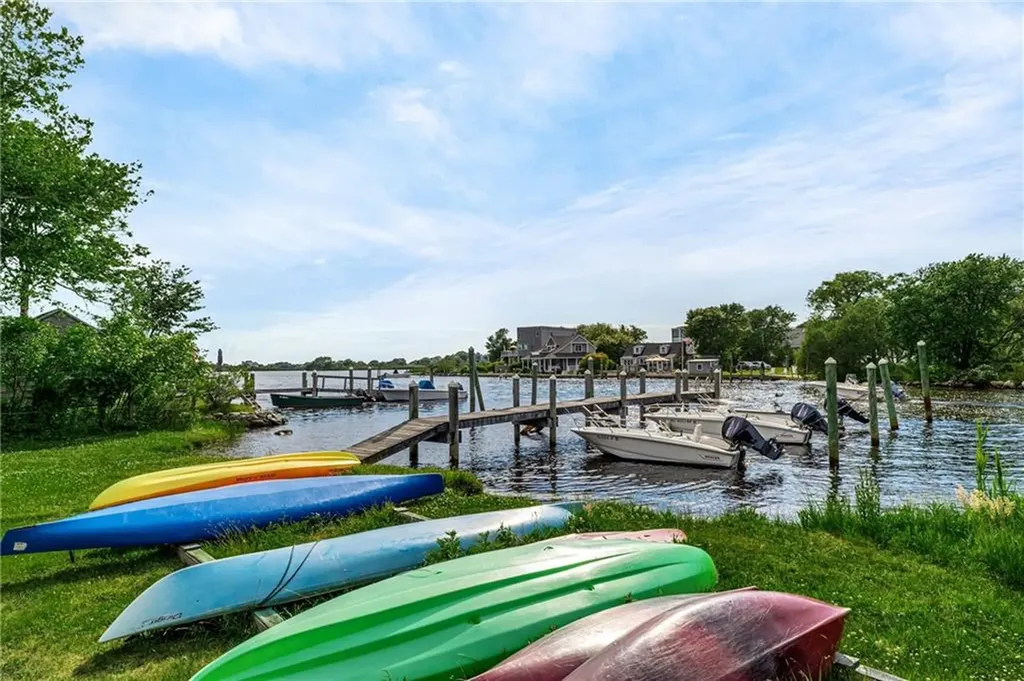 19 Teal Drive South Kingstown RI 02879