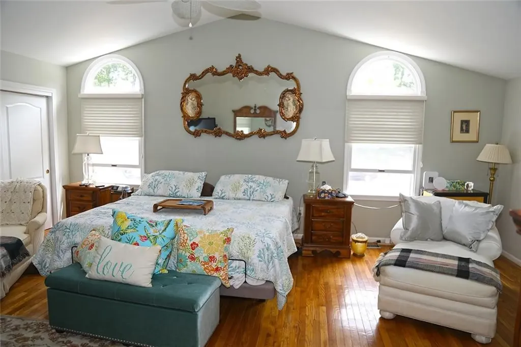 5390 Post Road Warwick RI 02818