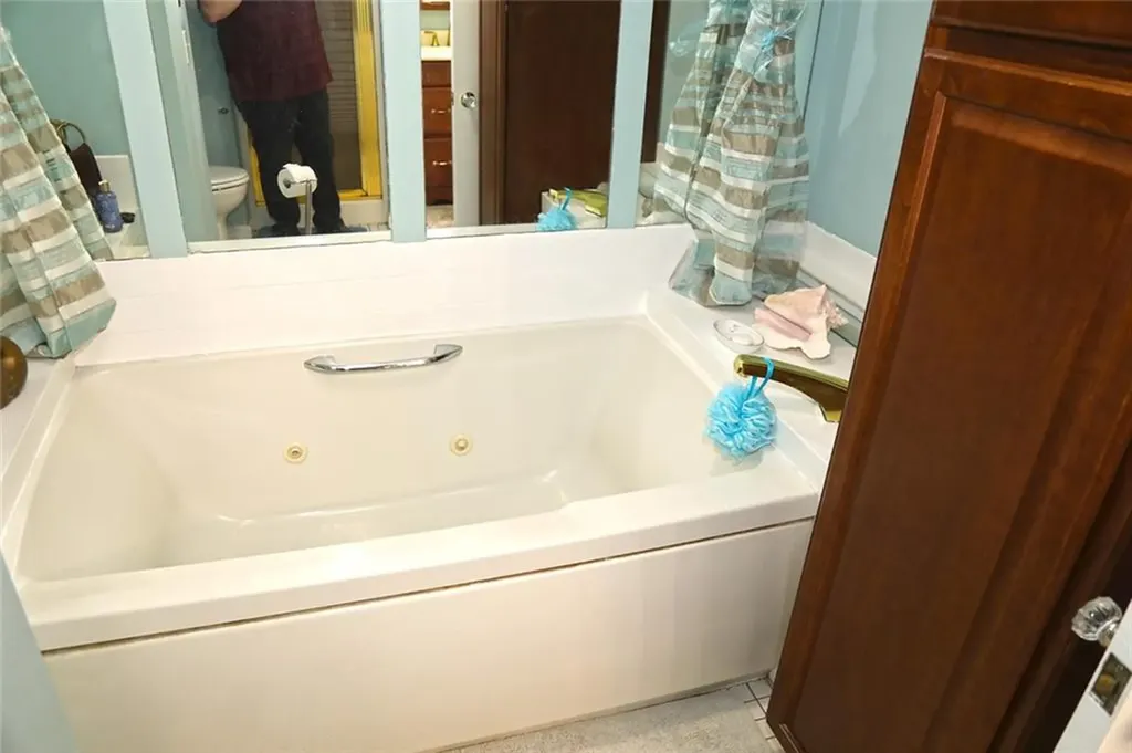5390 Post Road Warwick RI 02818