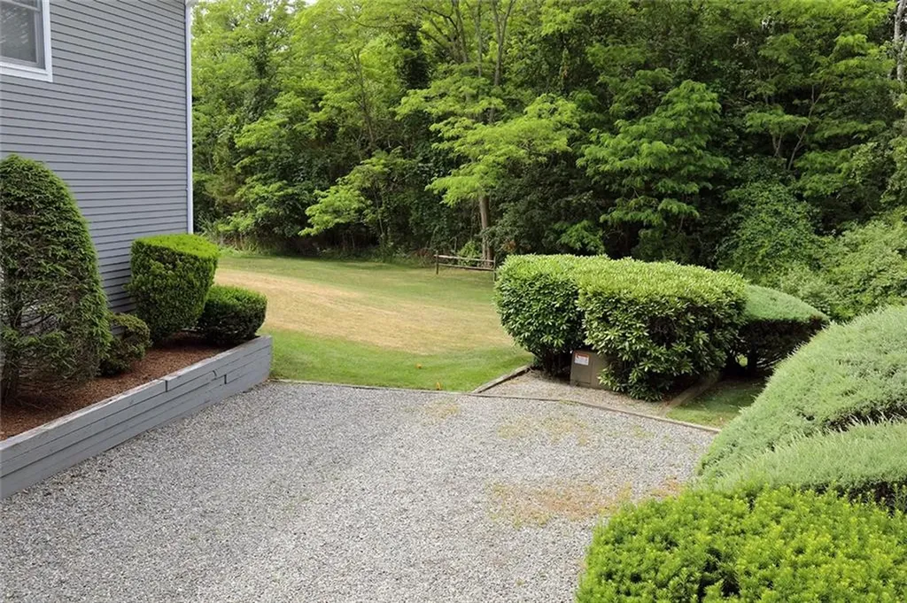 5390 Post Road Warwick RI 02818