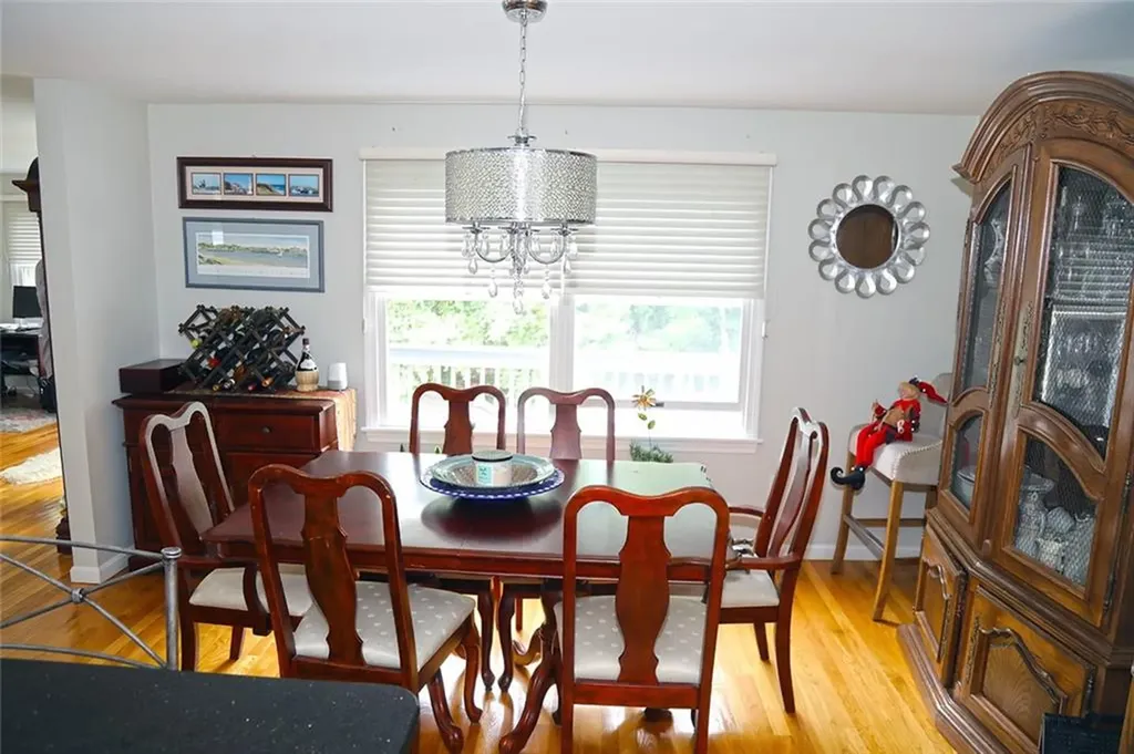 5390 Post Road Warwick RI 02818