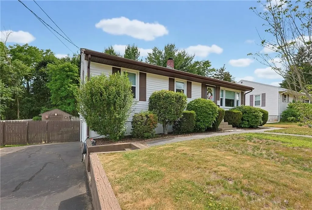 19 Louise Drive West Warwick RI 02893
