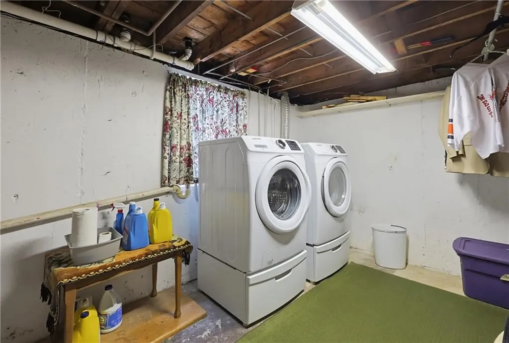 19 Louise Drive West Warwick RI 02893