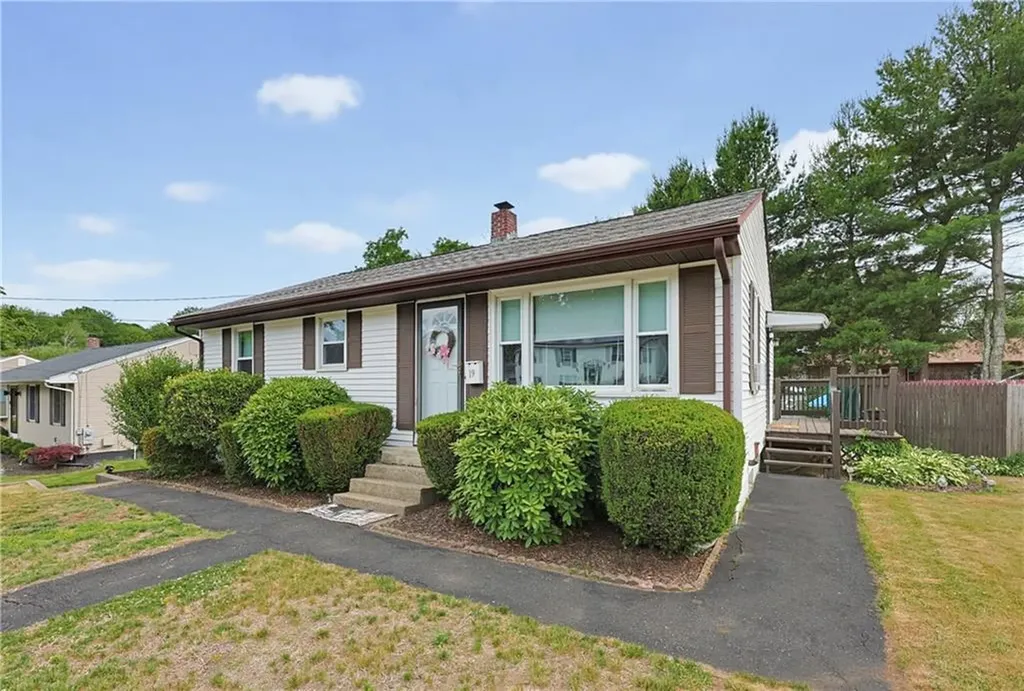 19 Louise Drive West Warwick RI 02893