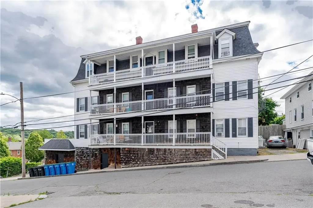 68 Winter Street Lincoln RI 02838