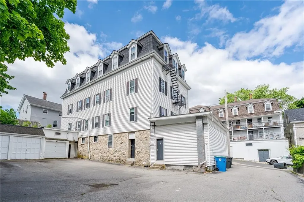 68 Winter Street Lincoln RI 02838