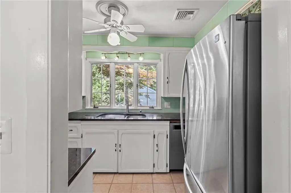 963 Hartford Avenue Johnston RI 02919