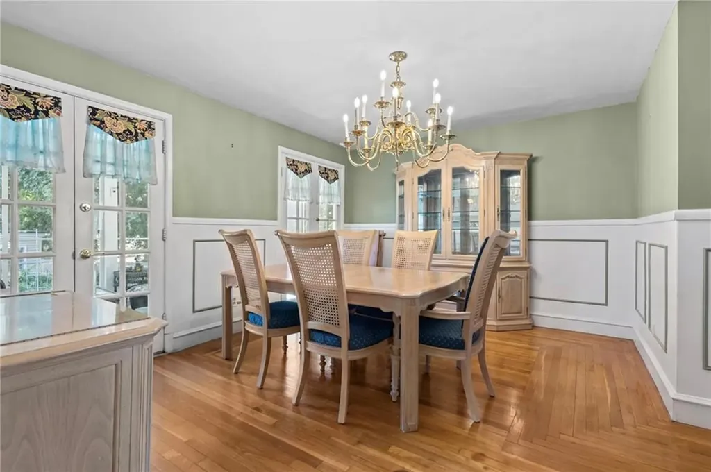 963 Hartford Avenue Johnston RI 02919