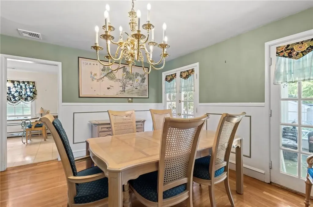 963 Hartford Avenue Johnston RI 02919