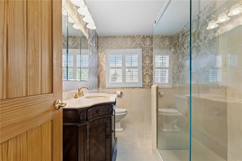 963 Hartford Avenue Johnston RI 02919