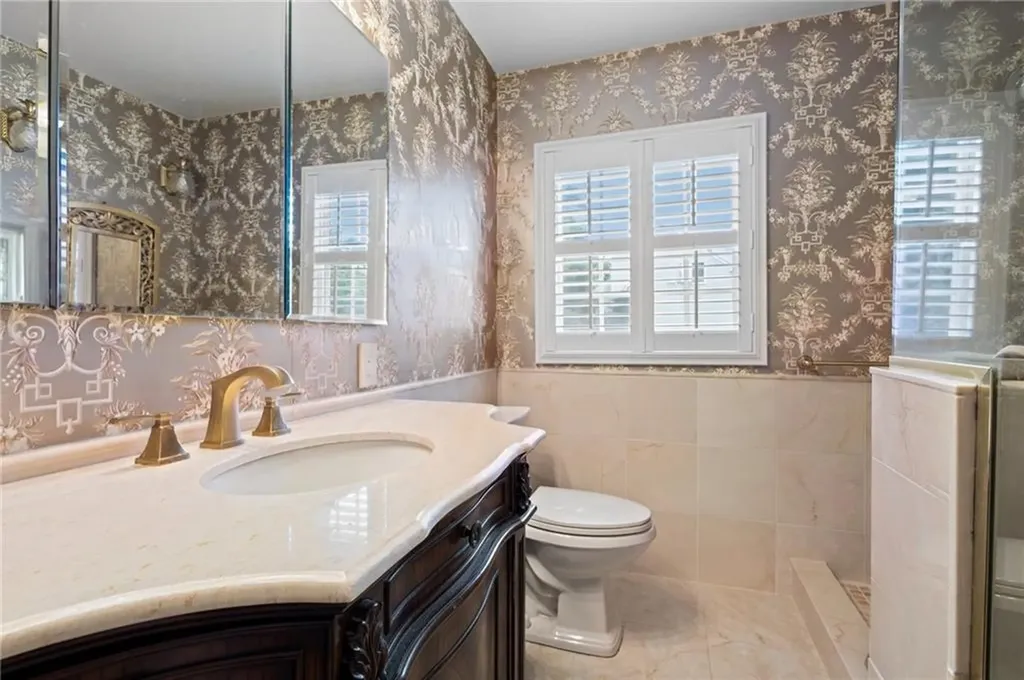 963 Hartford Avenue Johnston RI 02919