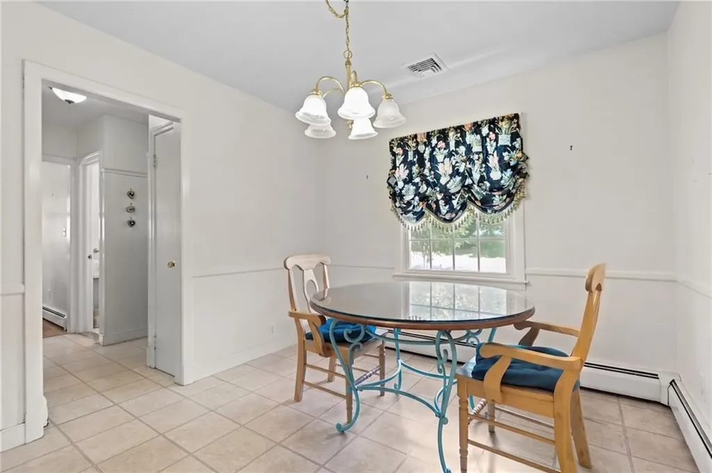 963 Hartford Avenue Johnston RI 02919