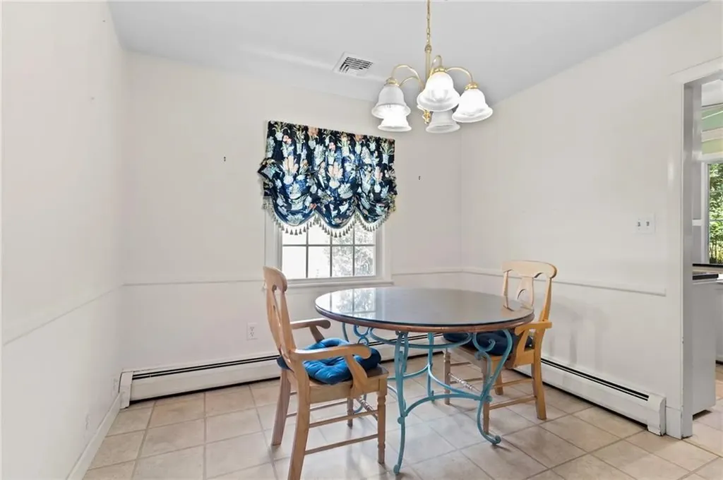 963 Hartford Avenue Johnston RI 02919