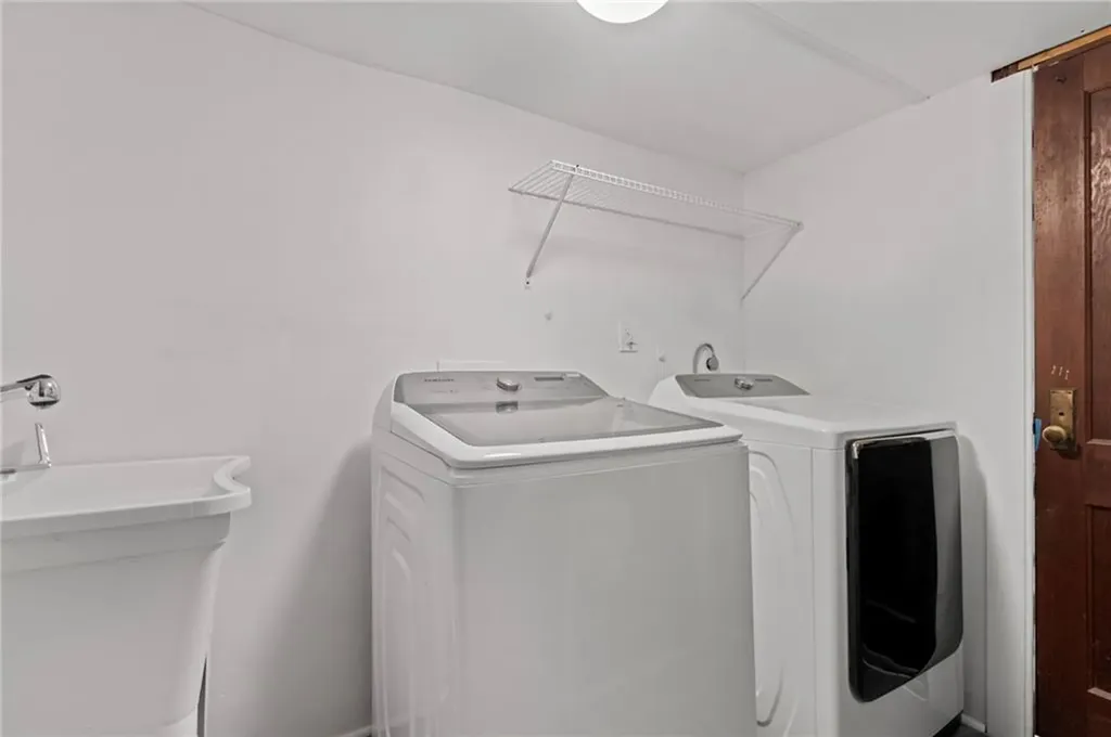 963 Hartford Avenue Johnston RI 02919