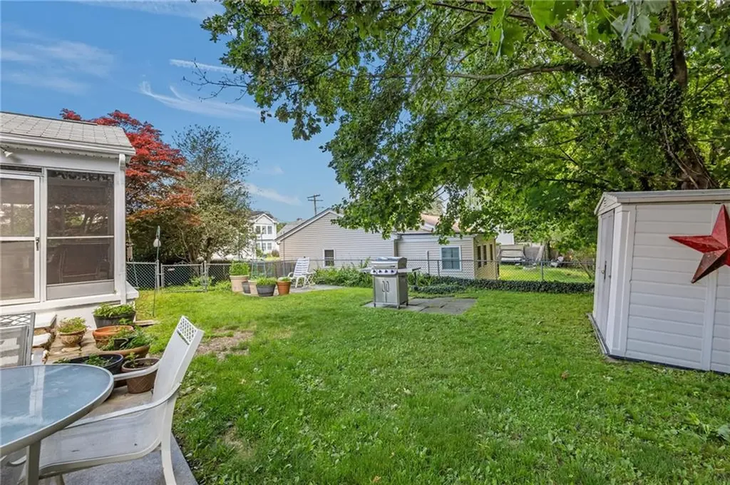 963 Hartford Avenue Johnston RI 02919