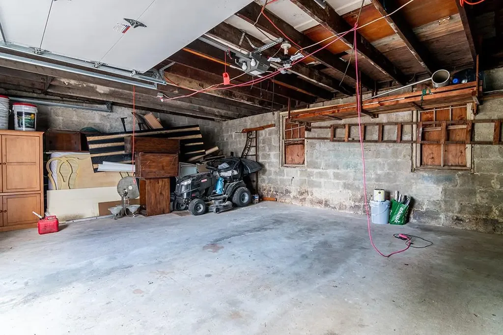 255 0 Farmington Avenue Cranston RI 02920