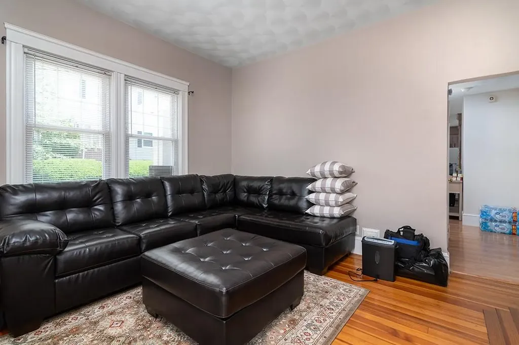 255 0 Farmington Avenue Cranston RI 02920