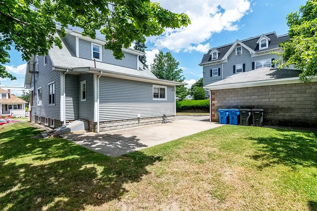 255 0 Farmington Avenue Cranston RI 02920