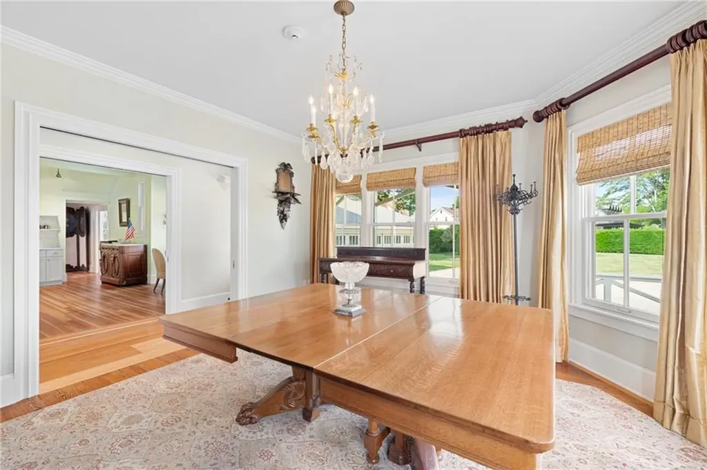 41 Ocean Road Narragansett RI 02882