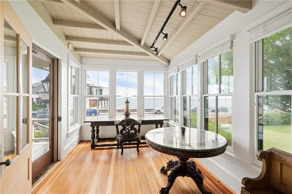 41 Ocean Road Narragansett RI 02882