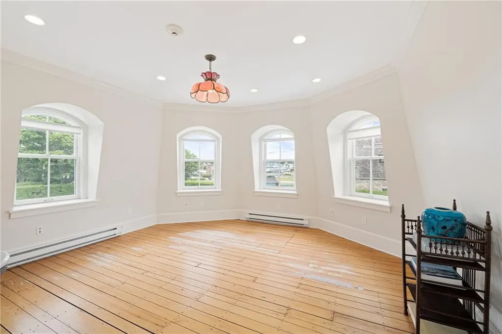 41 Ocean Road Narragansett RI 02882