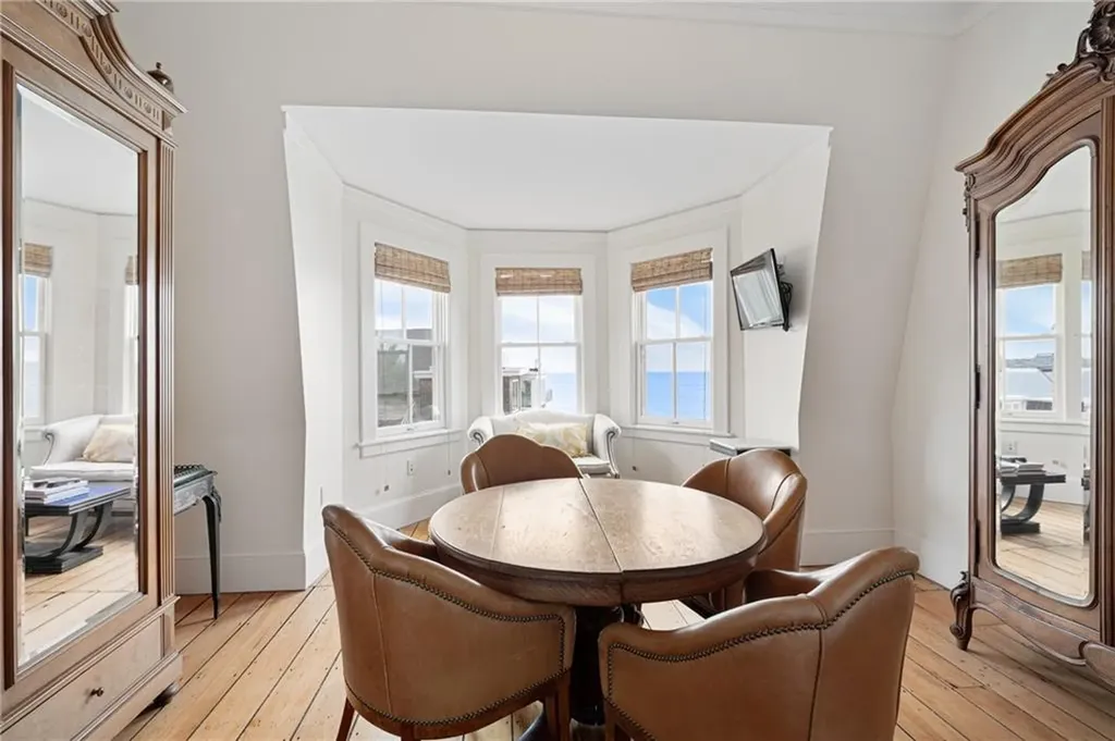 41 Ocean Road Narragansett RI 02882