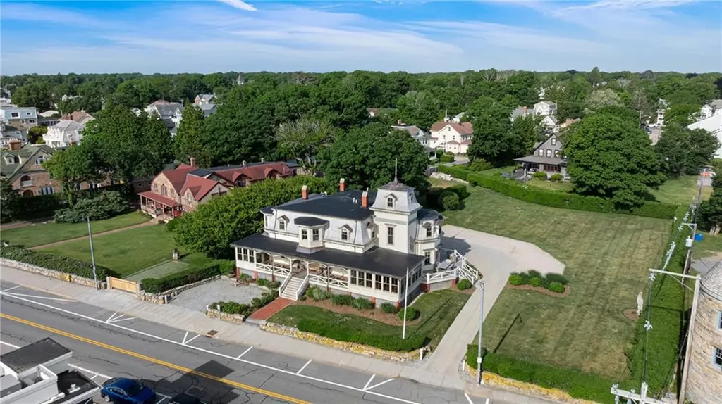 41 Ocean Road Narragansett RI 02882