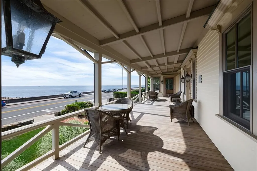 41 Ocean Road Narragansett RI 02882